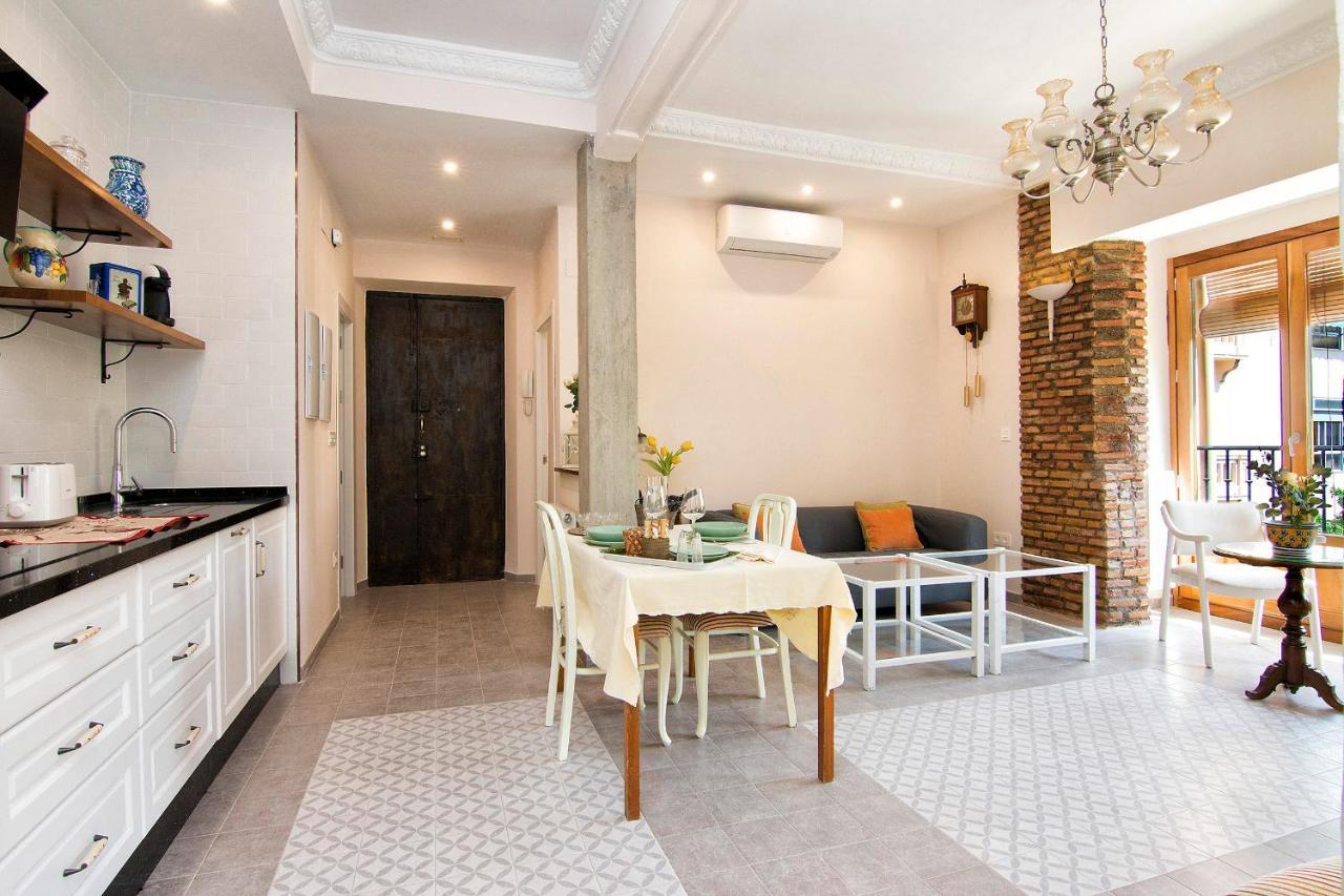 Bright & Elegant City Centre 3 Bedroom Apartment Granada Exterior foto